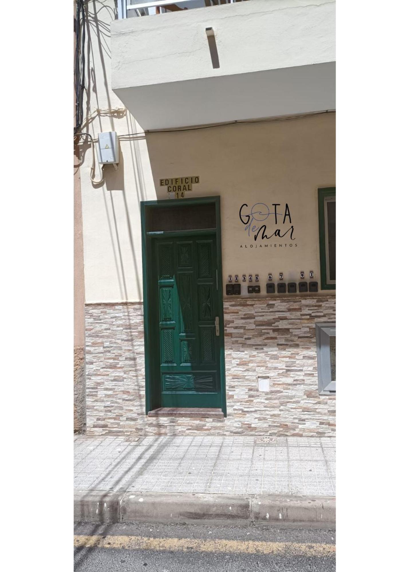 Gota De Mar Hostel Los Abrigos Ngoại thất bức ảnh